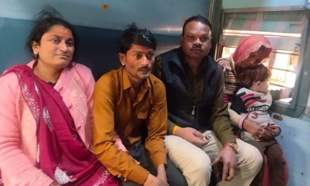 सीपीआर से बची यात्री की जान, जीआरपी की तत्परता से टली बड़ी अनहोनी