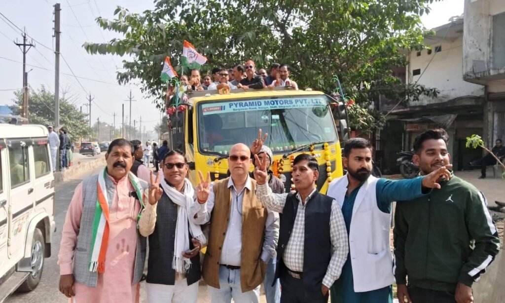 वार्ड 34 में कांग्रेस की ऐतिहासिक जीत के बाद निकला विजय जुलूस