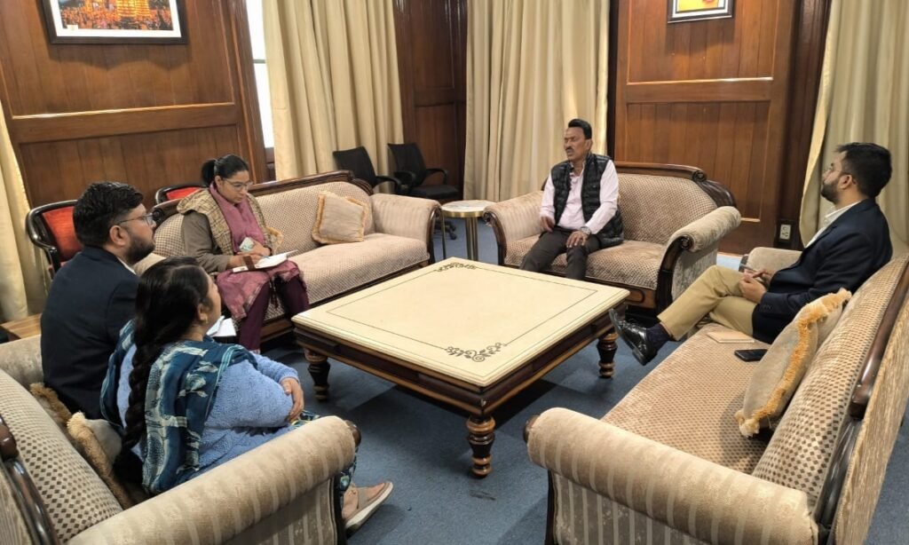 जल संसाधन मंत्री ने ग्रामीण क्षेत्रों में सुरक्षित पेयजल व्यवस्था की समीक्षा की