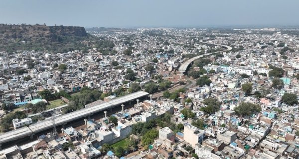 तोड़े गए 5 मकान, एलिवेटेड रोड के लिए अतिक्रमण हटाने की मुहिम तेज