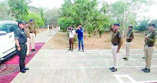 जेल महानिदेशक वरुण कपूर ने किया उप जेल का निरीक्षण