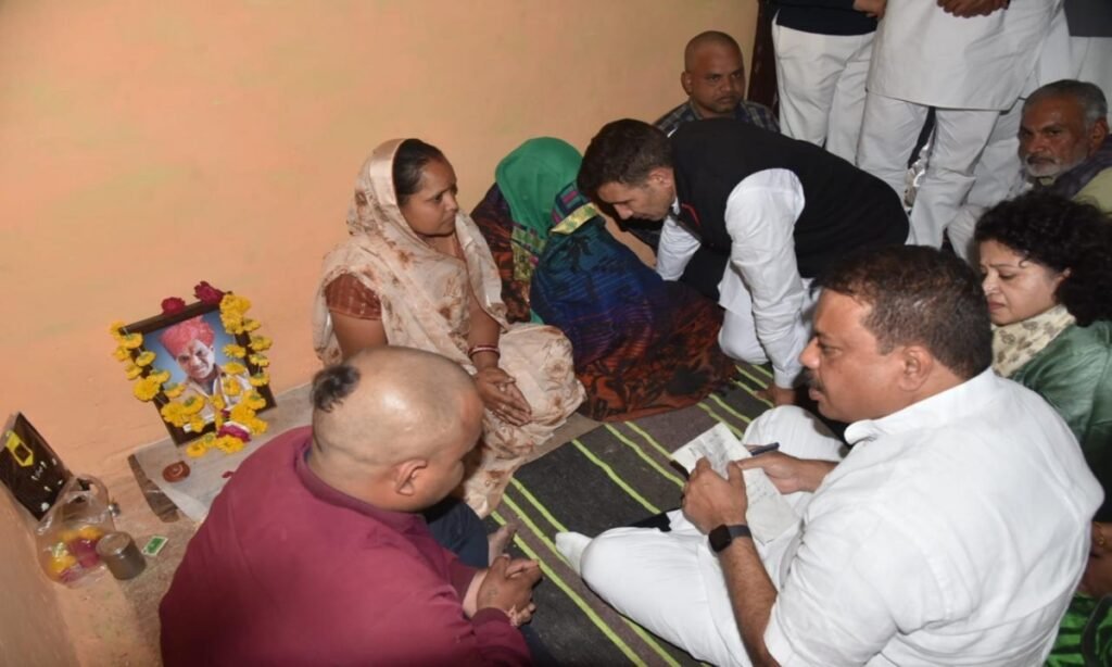 नेता प्रतिपक्ष सिंगार और अध्यक्ष पटवारी भागीरथपुरा पहुंचे