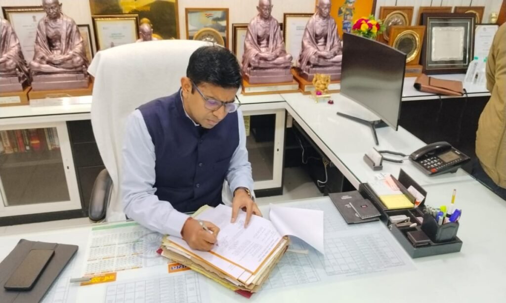 नए निगम आयुक्त सिंघल के सामने हैं कई चुनौतियां