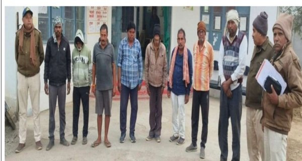 कोठी पुलिस ने दबोचे 8 जुआरी