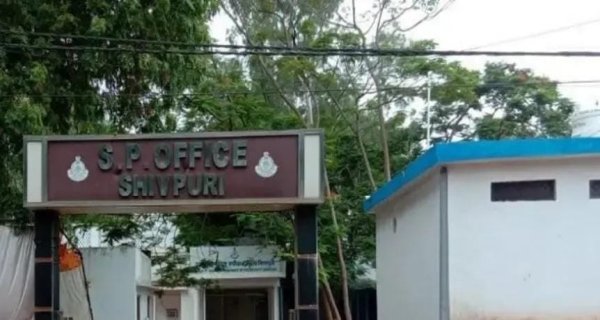 शिवपुरी में 3 बच्चों को बनाया बंधक, गलत हरकत का प्रयास