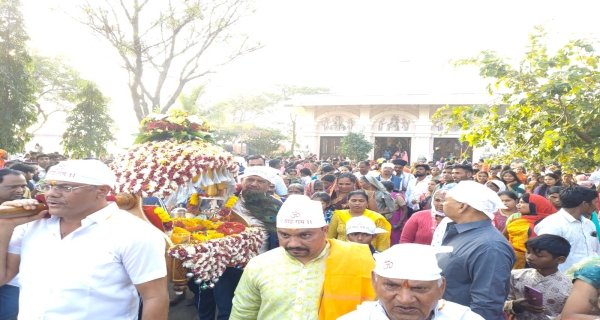 सुख-समृद्धि की कामना लेकर पांढुरना से शिर्डी रवाना हुई साई पालकी पदयात्रा
