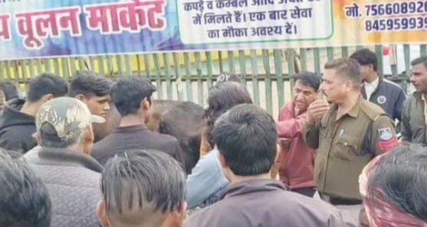 घायल घोड़े से जबरन तांगा खिंचवाने का मामला: दो किलोमीटर पीछा कर बचाई जान