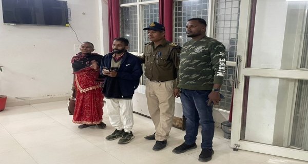 आरक्षक- पॉयलट ने बचाई बचाई जान