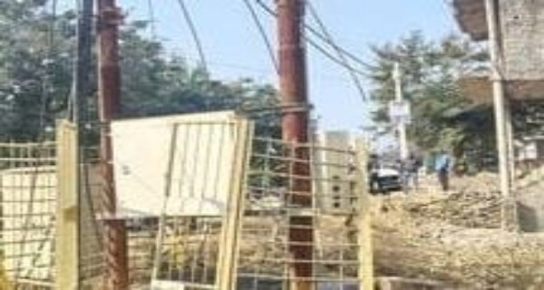 भिंड में बिजली फीडर से अज्ञात चोर समेट ले गए सारा सामान
