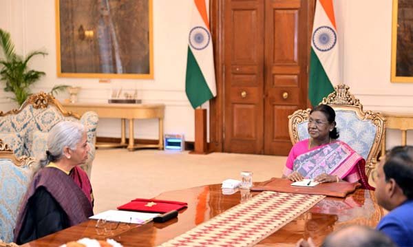 केंद्रीय मंत्रिमंडल ने वर्ष 2026- 27 के बजट को मंजूरी दी