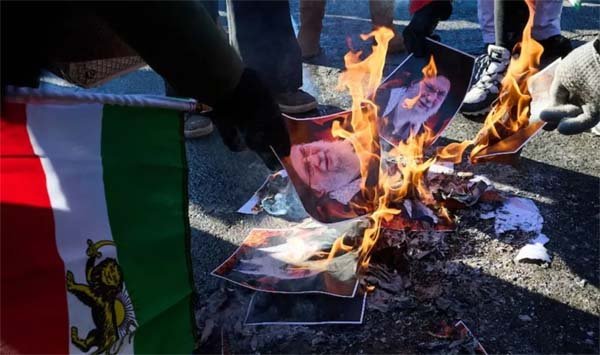 महिलाओं से बलात्कार, गर्भाशय निकाले… ईरान में प्रदर्शनकारियों पर सुरक्षा बलों द्वारा बर्बर हिंसा के आरोप