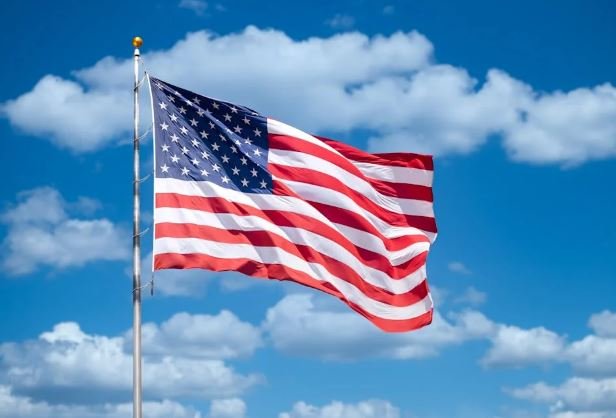 ओमान वार्ता से पहले अमेरिका ने अपने नागरिकों को ईरान छोड़ने का परामर्श दिया