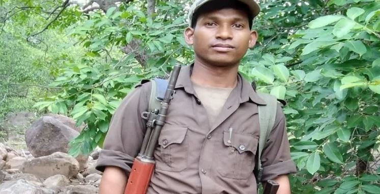 ओडिशा में सरेंडर की कोशिश कर रहे इनामी माओवादी नेता अन्वेश की हत्या, साथियों ने जंगल में दफनाया शव, पुलिस ने रिजर्व फॉरेस्ट से बरामद की लाश