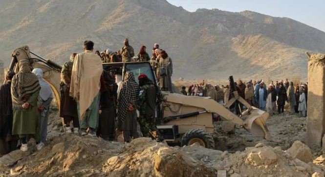 अफगान सेना का पाकिस्तान पर भीषण पलटवार, डूरंड लाइन पर 17 सैन्य चौकियों पर कब्जे का दावा, हिंसक संघर्ष में 40 पाकिस्तानी सैनिकों के मारे जाने की खबर