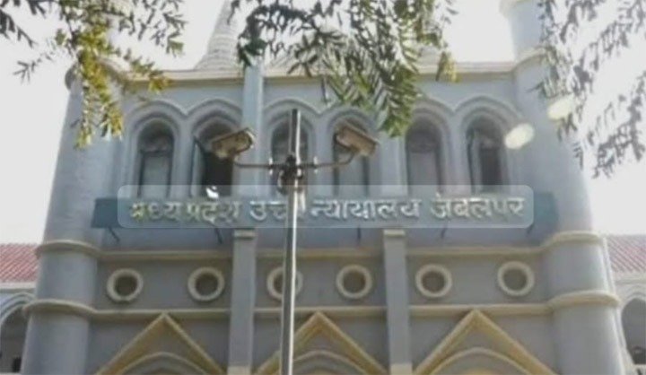 फर्जी जाति प्रमाण पत्र: पुलिस के जांच प्रतिवेदन के अभाव में हाईकोर्ट में दायर हुआ अवमानना प्रकरण