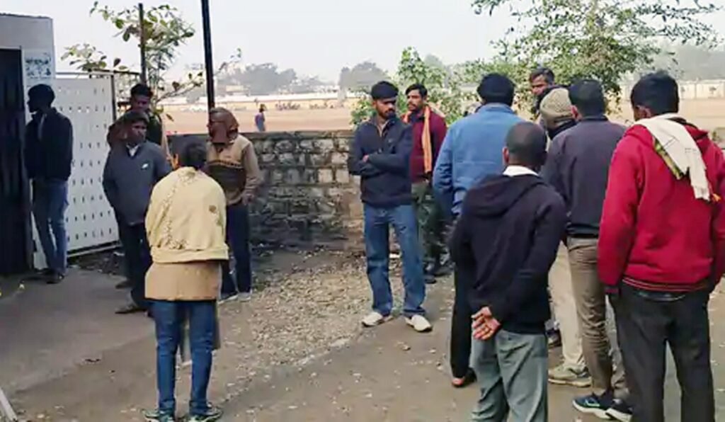 शहादत: मधुमक्खियों के हमले से बच्चों को बचाने खुद को झोंका, कंचन बाई ने पेश की ममता और साहस की मिसाल