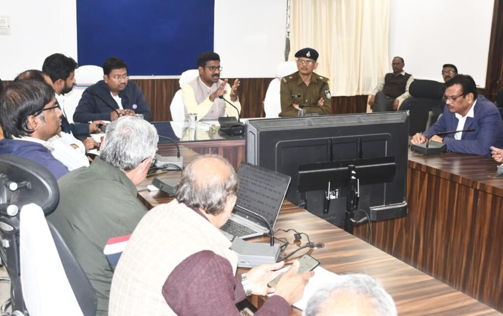 पूर्ण सतर्कता और गंभीरता के साथ करें सुचितापूर्ण परीक्षाओं का संचालन