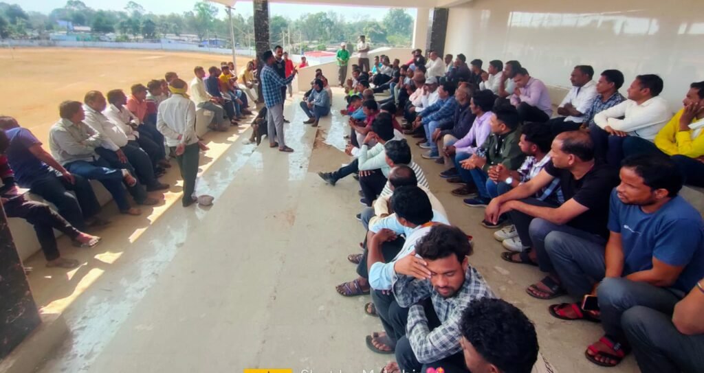 भूमिगत कोयला खदान मजदूरों का ऐलान पहले अधिकार, फिर काम