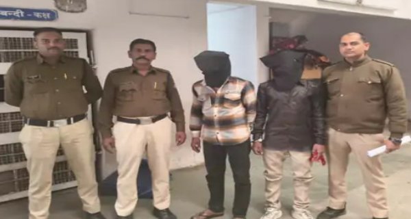 ऑटो चालक से लूट करने वाले दो शातिर बदमाश गिरफ्तार