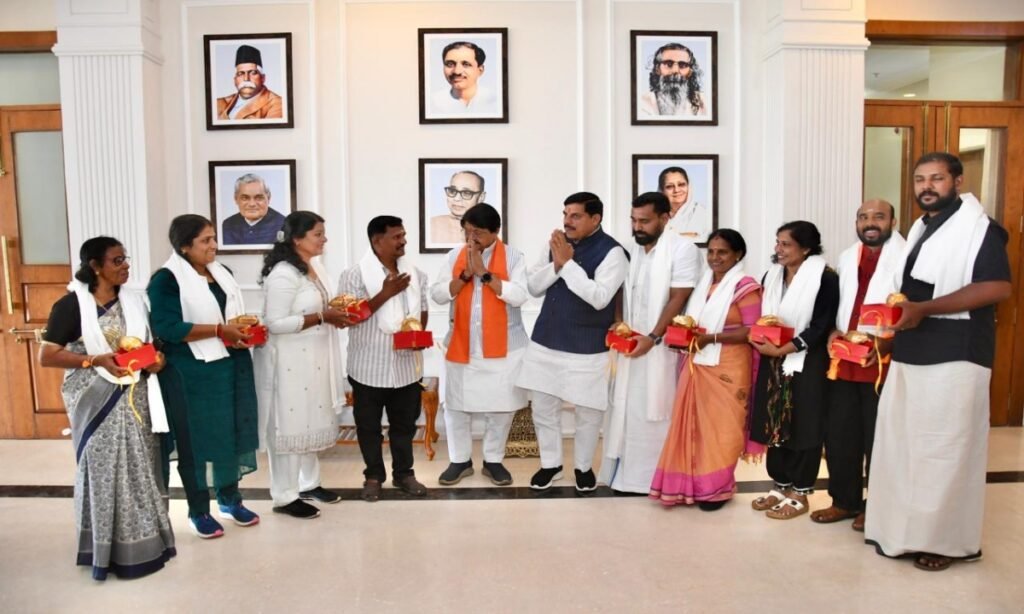 मुख्यमंत्री डॉ मोहन यादव से केरल के जनप्रतिनिधियों ने की सौजन्य भेंट