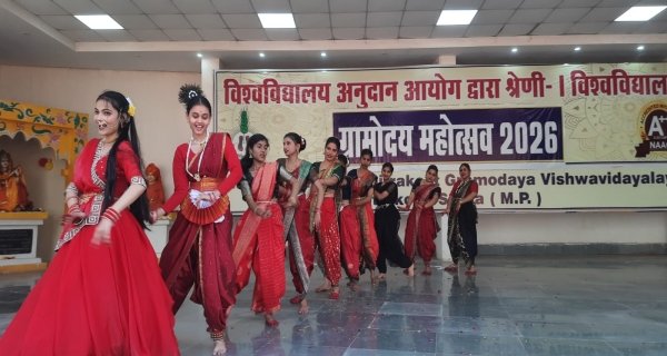 ग्रामोदय व्याख्यान माला सहित खेल, सांस्कृतिक, बौद्धिक  प्रतियोगिताये हुई