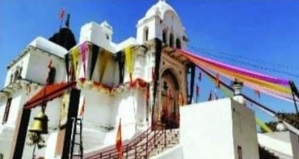 महाशिवरात्रि पर्व पर धूमेश्वर धाम में एक दिन पहले से ही उमड़ने लगी भीड़