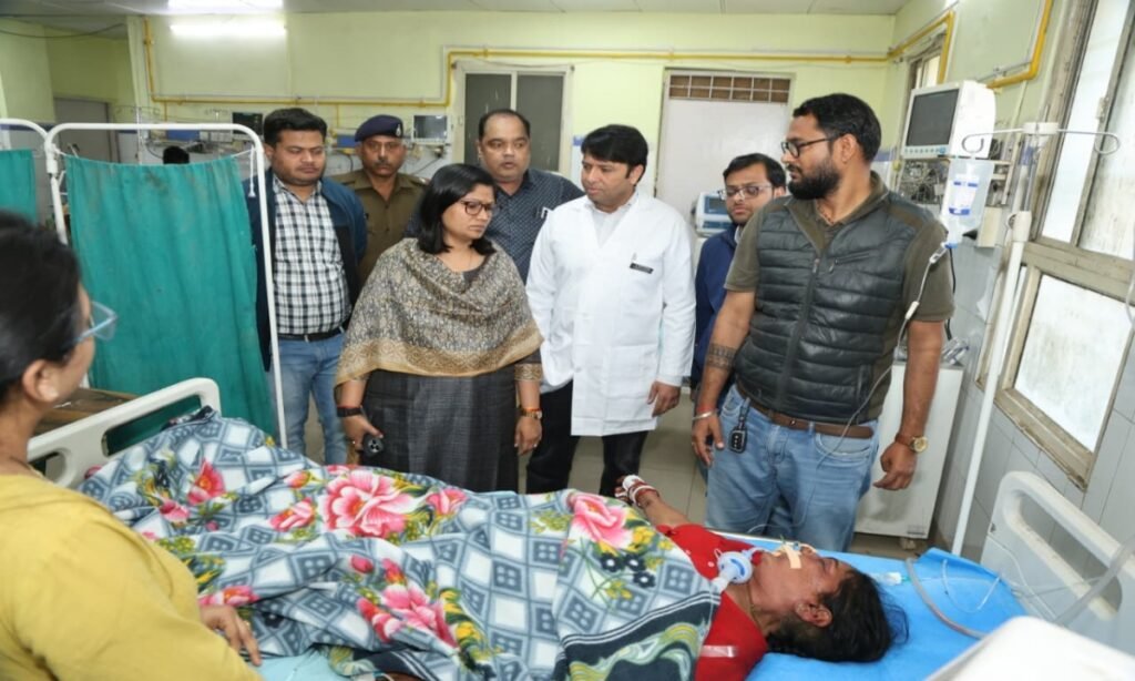 आला अफसरों ने ग्वालियर के अस्पतालों में पहुंचकर घायलों से मुलाकात की, एक मौत और सात के घायल होने की पुष्टि