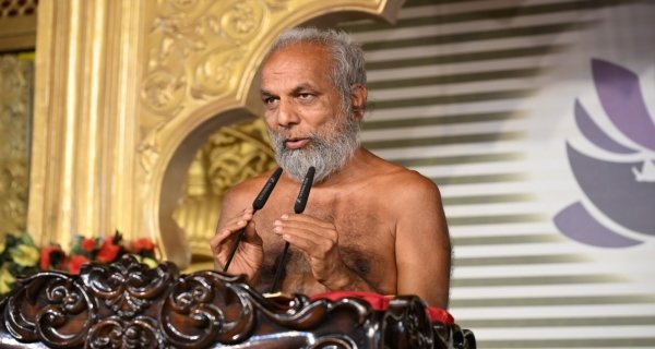 ‘ओम वांगमय का सार है: मुनि श्री प्रमाणसागर महाराज