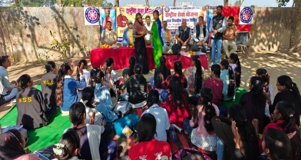 जौरा में राष्ट्रीय सेवा योजना के शिविर का समापन