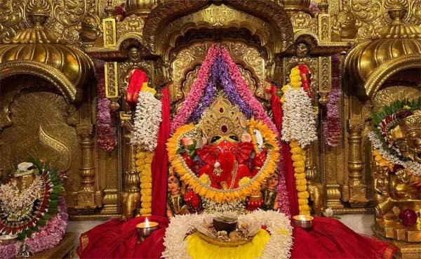मुंबई के श्री सिद्धिविनायक मंदिर में चोरी, एक कर्मचारी गिरफ्तार