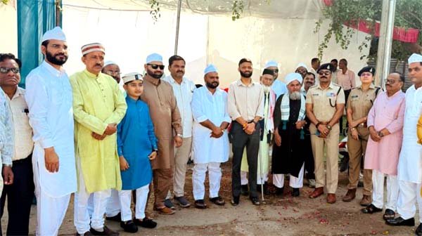 इटारसी में ईद-उल-फितर धूमधाम से मनाई गई, भाईचारे और खुशहाली की दुआएं