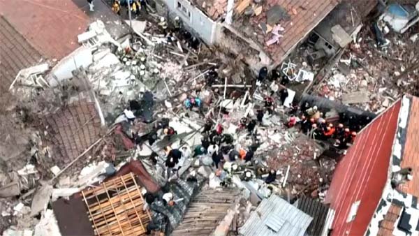 धमाकों से दहला तुर्की, दो इमारतें ढही, एक की मौत और कई घायल