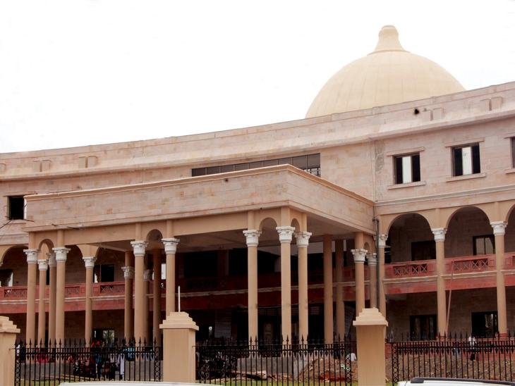 इंदौर में कल रहेगा महावीर जयंती का अवकाश, कलेक्टर ने जारी किए आदेश