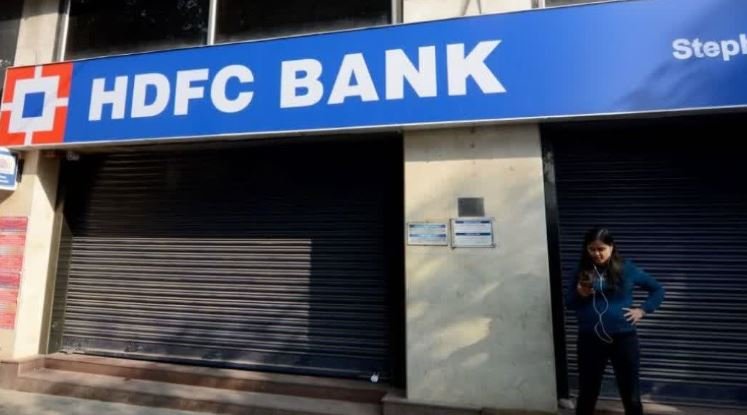 HDFC बैंक ने पूर्व चेयरमैन अतानु चक्रवर्ती के इस्तीफे की जांच के लिए बाहरी लॉ फर्म्स की नियुक्ति की, कॉर्पोरेट गवर्नेंस को मजबूत करने और निवेशकों का भरोसा जीतने की बड़ी पहल