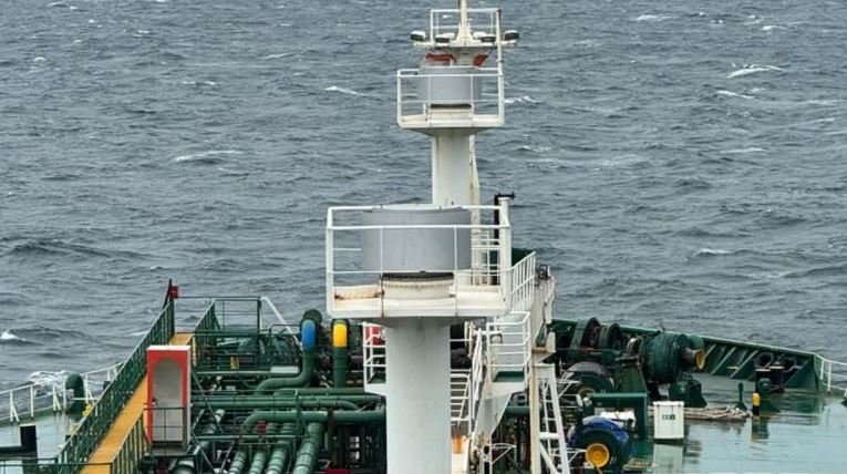 ऊर्जा संकट के बीच 42 हजार टन एलपीजी लेकर गुजरात के कांडला पोर्ट पहुंचा विशाल जहाज ‘जग वसंत’, युद्ध के हालातों में भारत को मिली बड़ी राहत