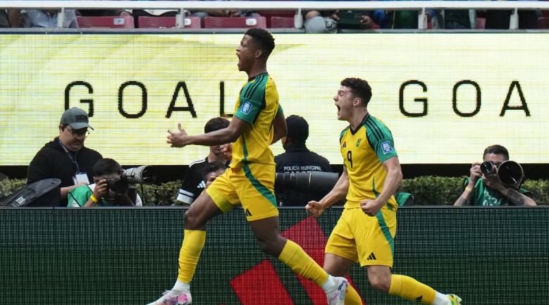 आखिरी मिनटों में किए गए गोलों की बदौलत बोलीविया वर्ल्ड कप प्लेऑफ़ फ़ाइनल में पहुंचा