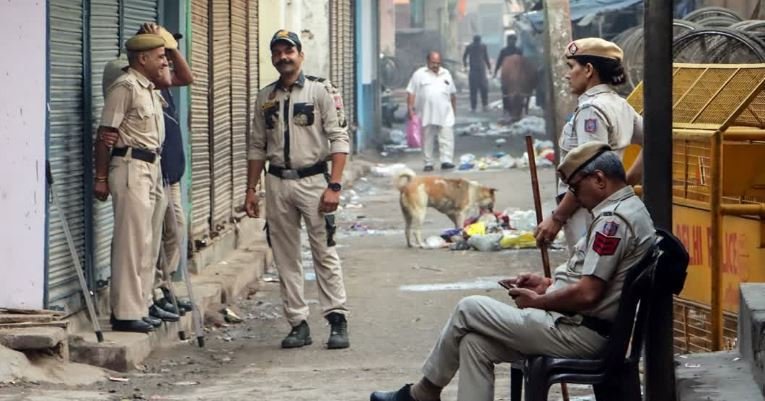 दिल्ली पुलिस ने लश्कर-ए-तैयबा के खूंखार हैंडलर शब्बीर अहमद लोन को किया गिरफ्तार, मेट्रो पोस्टर केस के जरिए राजधानी को दहलाने की बड़ी आतंकी साजिश का हुआ पर्दाफाश