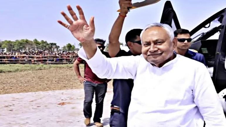 बिहार के मुख्यमंत्री नीतीश कुमार ने विधान परिषद की सदस्यता से दिया इस्तीफा, राज्यसभा के लिए चुने जाने के बाद पूरी की संवैधानिक प्रक्रिया, जल्द लेंगे सांसद पद की शपथ