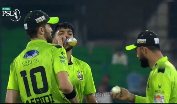 गेंद से छेड़छाड़ मामले में फखर जमान पर लग सकता है प्रतिबंध