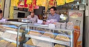 नवरात्रि पर पीतांबरा पीठ के प्रसाद भंडारों पर छापा, सैंपल लिए