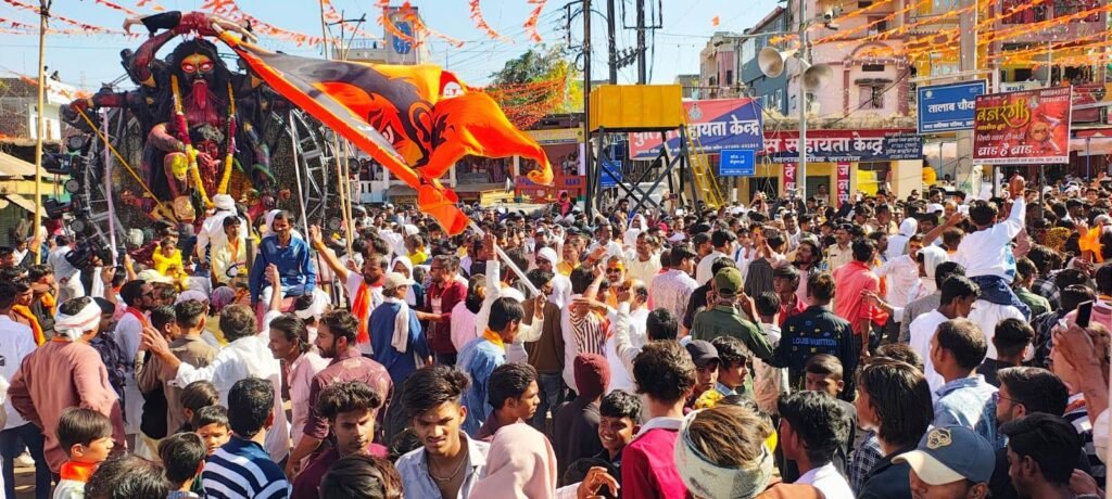 श्रीराम जन्मोत्सव पर निकली शोभायात्रा, झाकियों ने मोहा मन