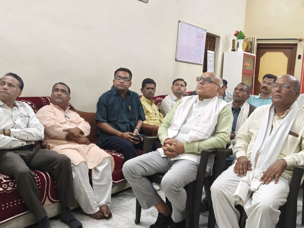 सद्बुद्धि प्राप्त करने के लिए कांग्रेसी सुने पीएम के मन की बात कार्यक्रम : डॉ.राजेश मिश्रा 