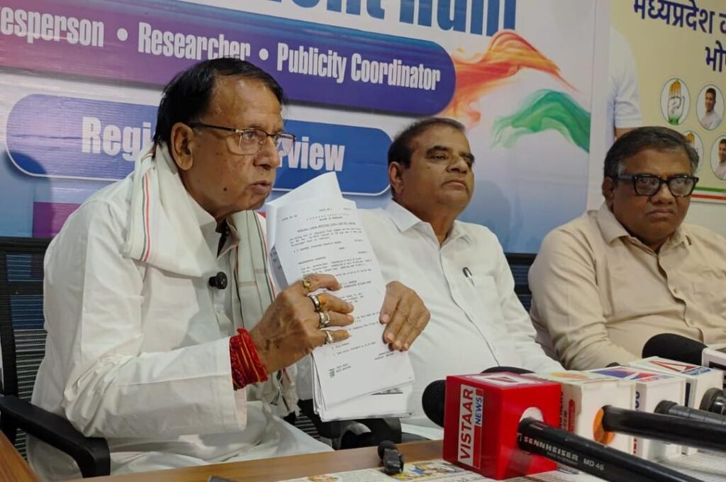 भोपाल दक्षिण-पश्चिम चुनाव विवाद SC पहुंचा, EVM और बैलेट पेपर के नतीजों में बड़ा अंतर: पीसी शर्मा