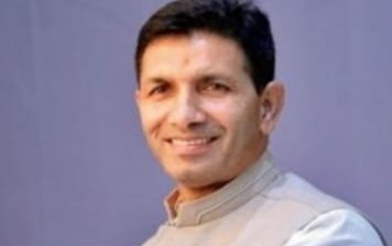 जनसेवा मित्रों को हटाना हजारों युवाओं के साथ अन्याय: जीतू पटवारी