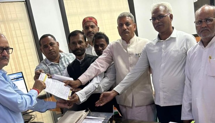 प्राईवेट स्कूलों में एनसीईआरटी की किताबे अनिवार्य की जाए 