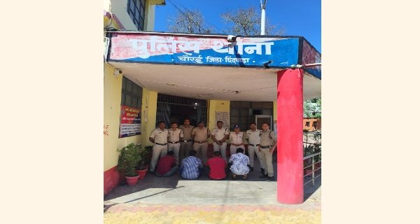 धारदार हथियार से हमला कर की थी युवक की हत्या