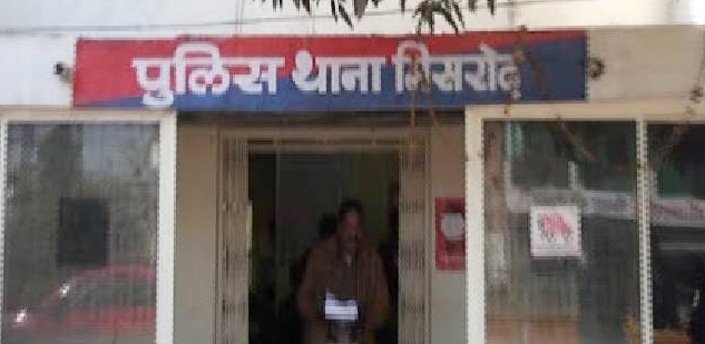 अनियंत्रित होकर फिसली बाइक, 3 दिन तक मौत से जंग लड़ रहे युवक की अस्पताल में मौत