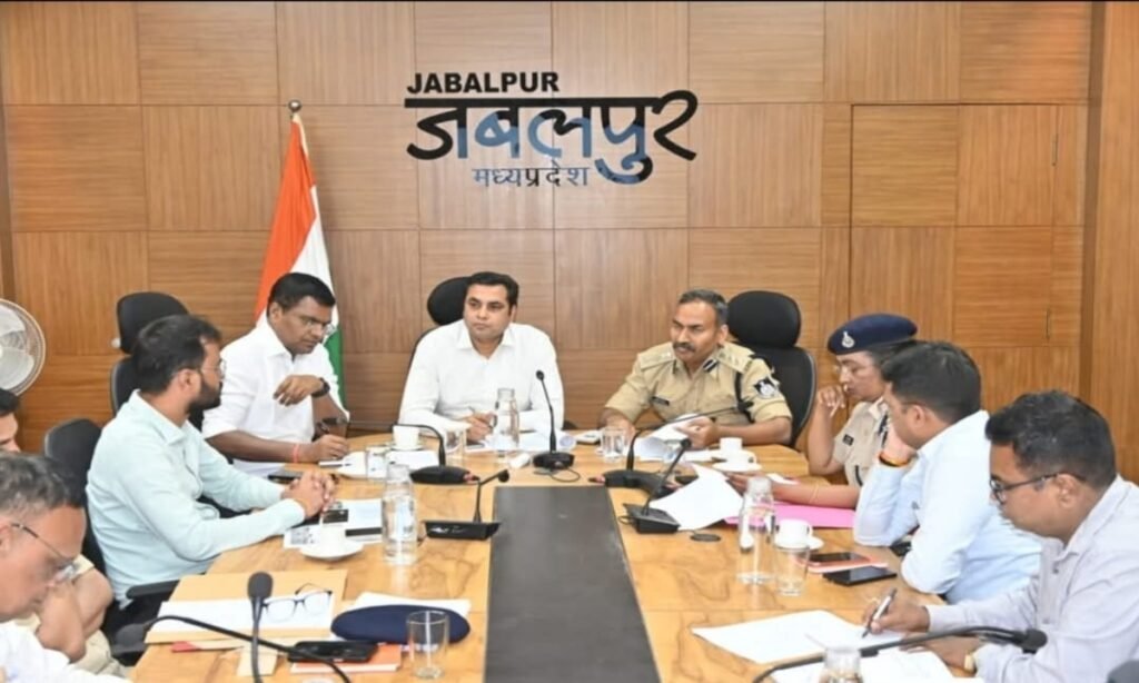 रानीताल- बल्‍देवबाग में लगेंगे 10 दिन के अंदर सिग्नल, सड़क सुरक्षा समिति की बैठक में  निर्णय