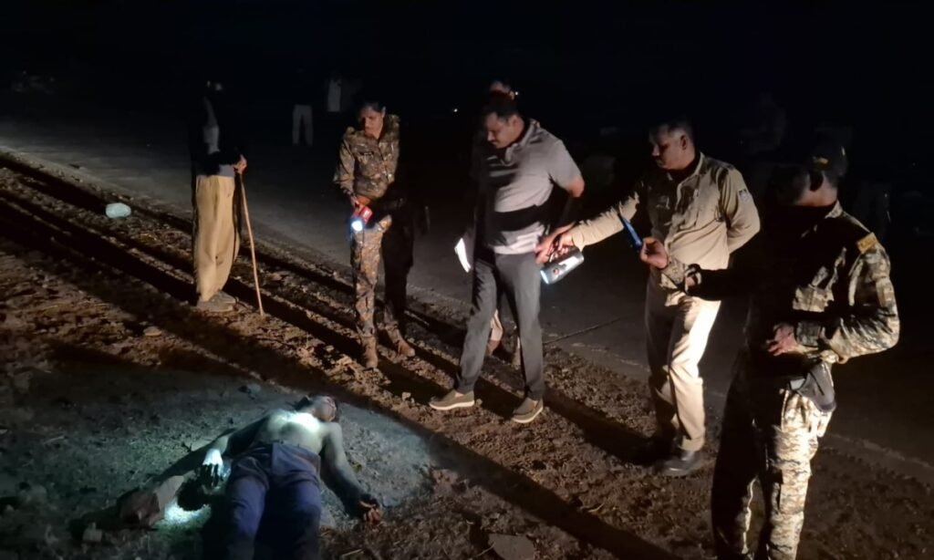 होली के रंग में मिला खून,स्कूल चपरासी की सरेआम हत्या