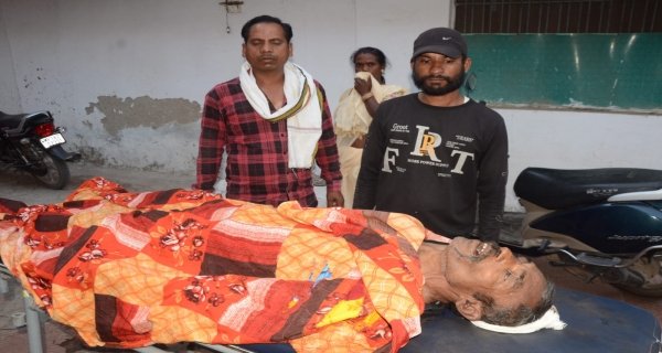 घायल मजदूर की इलाज के दौरान मौत